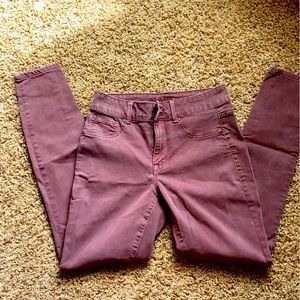 Small, Reg length Maurice’s mid rise jegging. Hardly worn.
